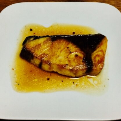 夕飯に作りました(^ ^)ぶりの煮付けとっても美味しかったです(o^^o)ごちそうさまでした♪